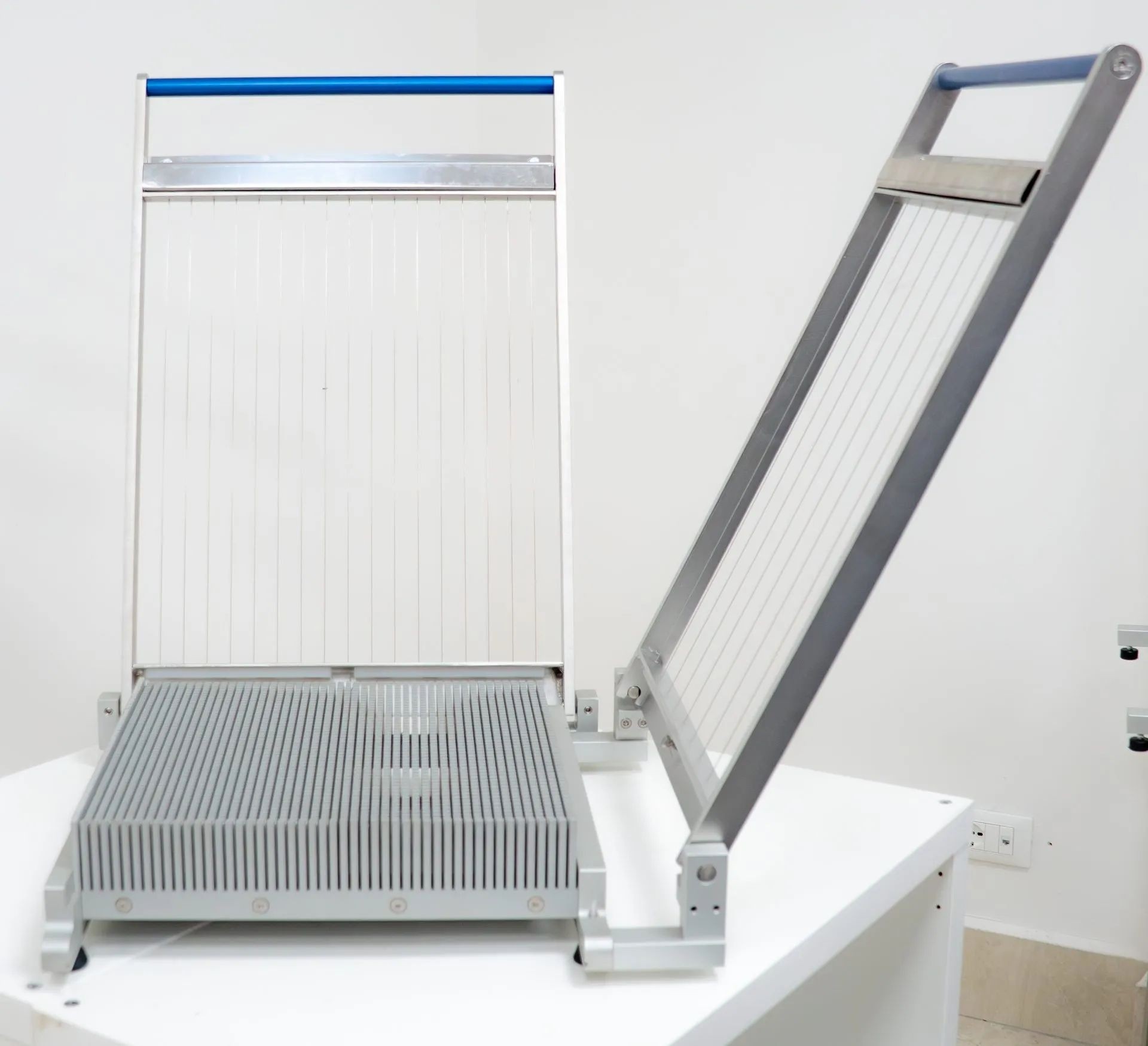 Chitara dubla pentru prajituri, dimensiuni baza 530x520mm