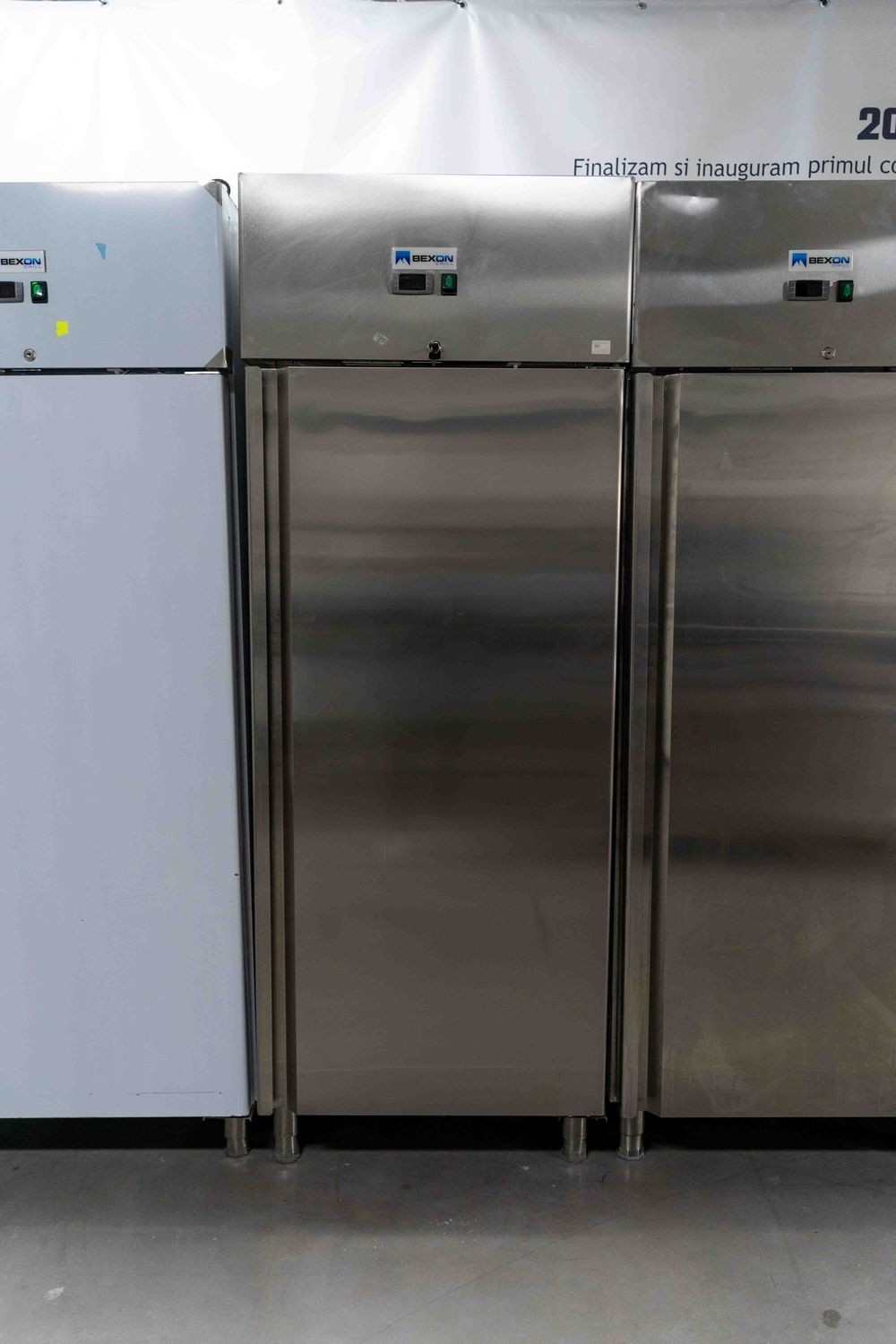 Dulap frigorific, volum 700 litri, temperatura de lucru 2/+8grC, 3 polite, Second Hand