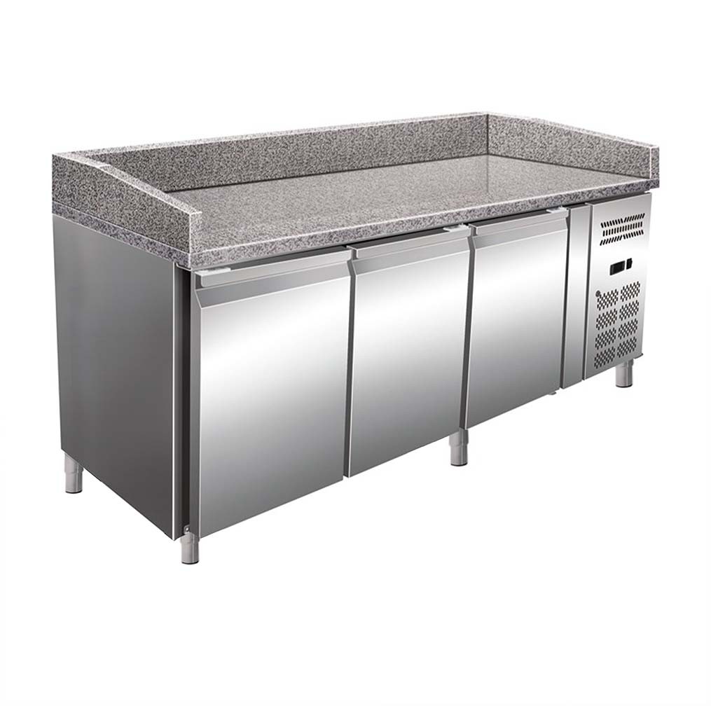 Banc refrigerat pentru pizza, cu 3 usi, dimensiuni 2025x800x1000mm, alimentare 220V, putere 230W