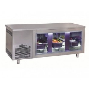 Masa refrigerata GN1/1 cu trei usi,  temp. -2/+8grC, putere 0.75kW