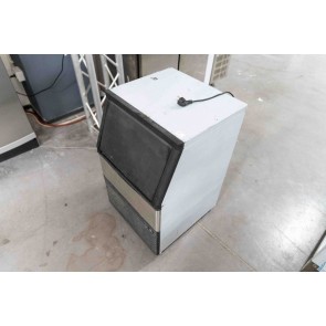 Masina pentru cuburi de gheata, capacitate 23kg, capacitate de stocare 15kg, alimentare 220V, putere 270W, Produs deteriorat